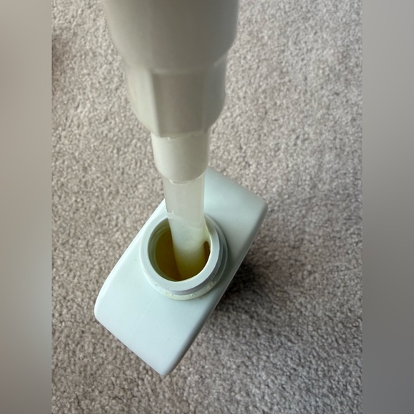 Divi Shampoo - Picture 4 of 4